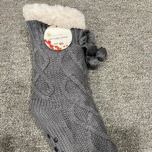 Sherpa lined, cable sweater knit slippers. OS, 10".